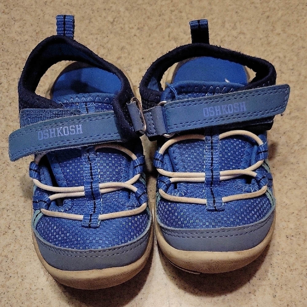 OshKosh B'gosh Kids Blue Closed Toe Sandals Size 8M